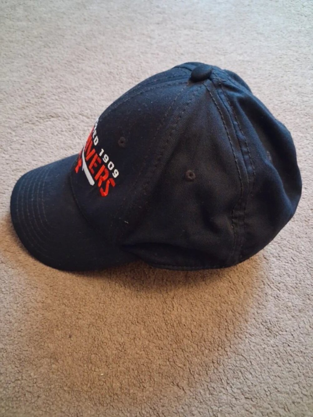 Under Armour Black "Established 1909 Two Rivers" baseball ap - Picture 2 of 5